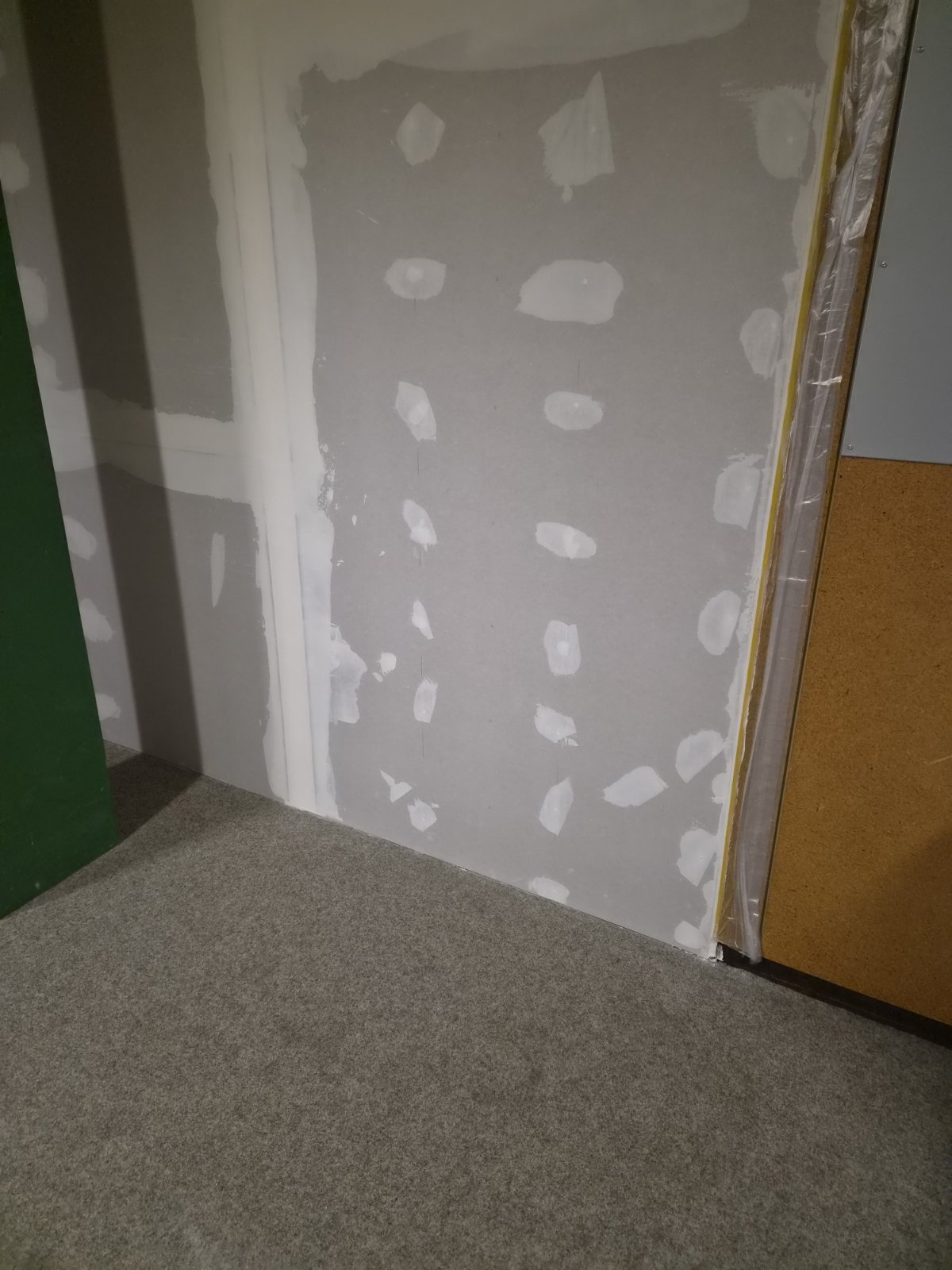 Trockenbau und Schallschutzwände in der Längenfeldschule Ehingen Bild 12